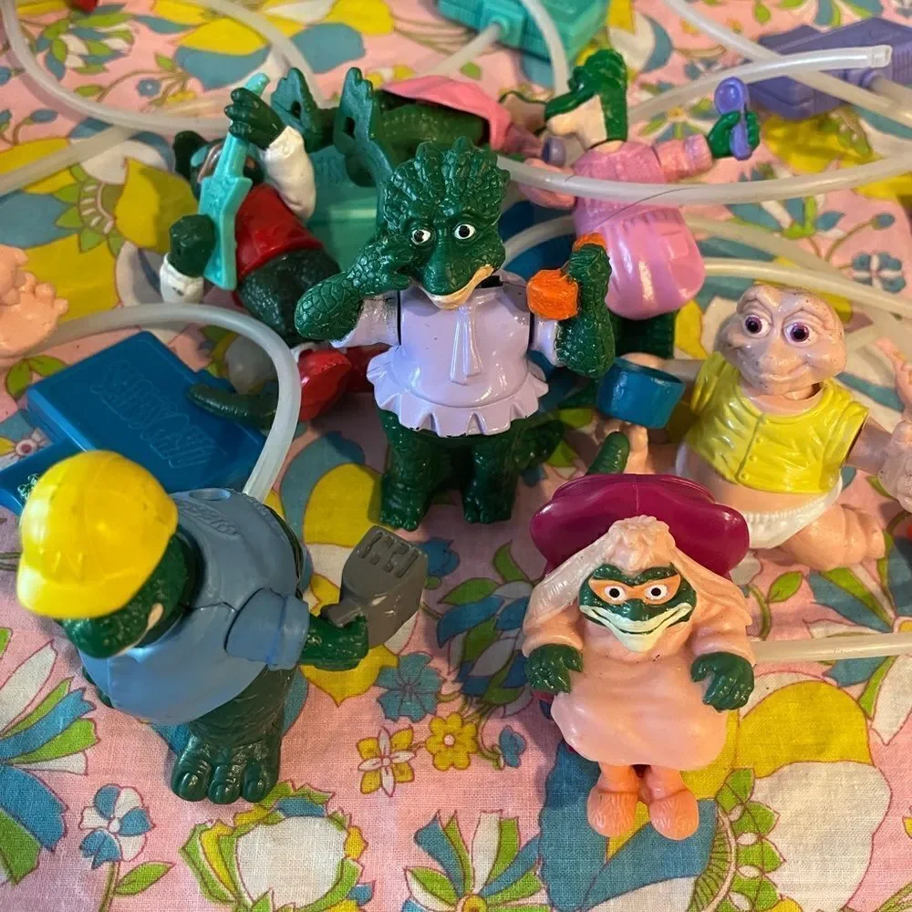 Vintage Lot of 90’s Dinosaur Moveable Toys!